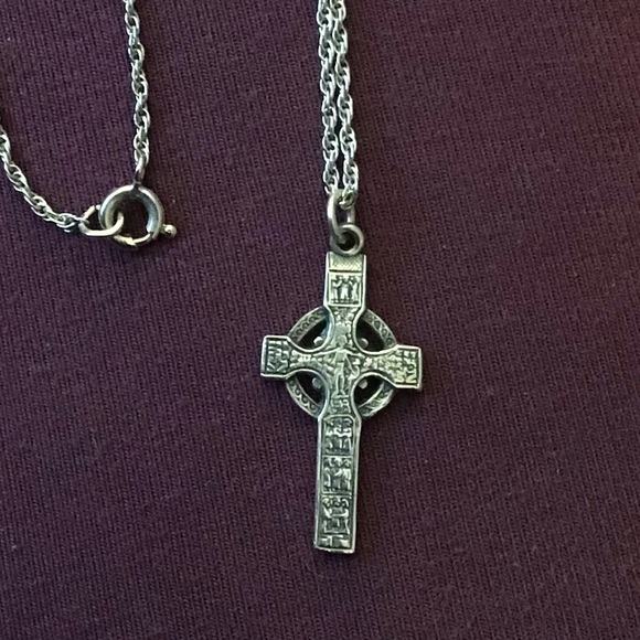 Jewelry - Celtic cross on chain